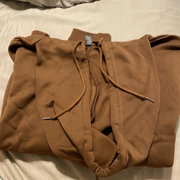 Brown Smiley face hoodie - Picture 3 of 6